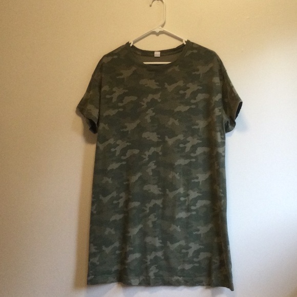 Old Navy Dresses & Skirts - Old Navy Olive Camo T-shirt Dress, size L